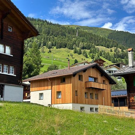 Yeti Lodge Седрун Екстериор снимка