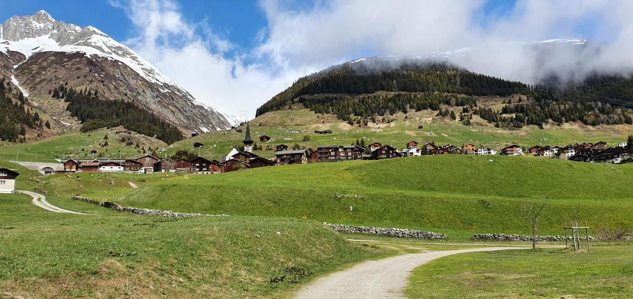 Yeti Lodge Седрун Екстериор снимка