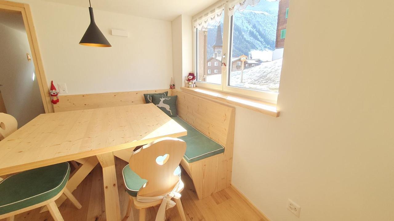 Yeti Lodge Седрун Екстериор снимка
