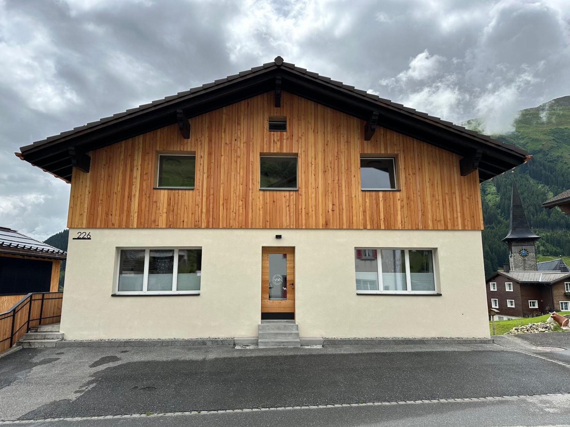 Yeti Lodge Седрун Екстериор снимка